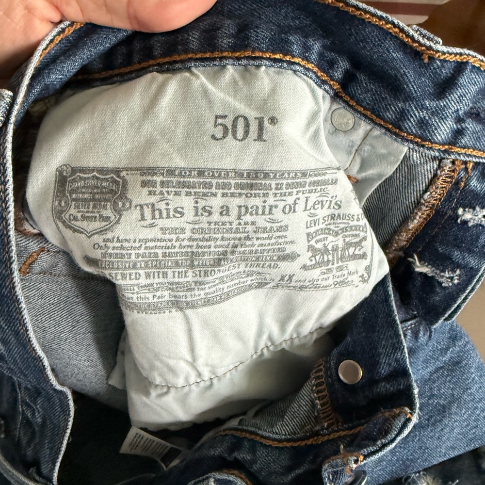 Levi's 501 Distressed Dark Blue Denim Cutoff Shorts - Picture 4 of 6